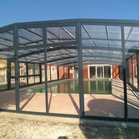 Maisonnette Dans Vacance Avec Terrasse Jardin Piscines